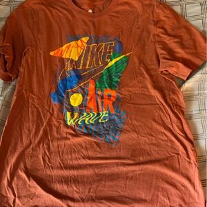 Nike Tee in Rich Orange
